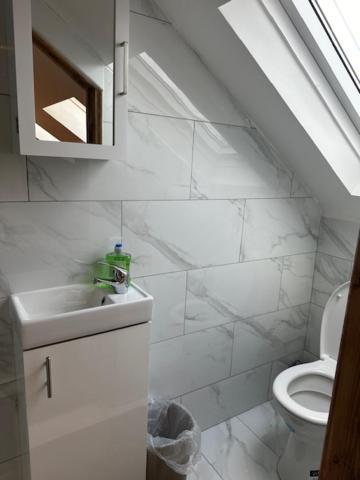 Luton Home Near Airport Private & Shared Bathroom Option Экстерьер фото