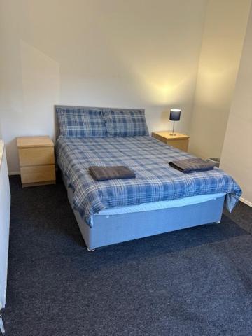 Luton Home Near Airport Private & Shared Bathroom Option Экстерьер фото
